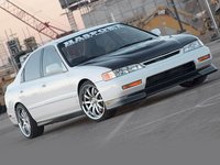 Click image for larger version

Name:	0606_ht_01_z+Honda_Accord_front_quarter.jpg
Views:	51
Size:	53.8 KB
ID:	1213285