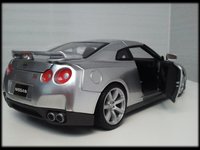 Click image for larger version

Name:	Skyline GT-R35 (4).jpg
Views:	25
Size:	318.8 KB
ID:	2563207