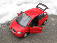 Click image for larger version

Name:	Audi A2 05.jpg
Views:	92
Size:	201.7 KB
ID:	1279460