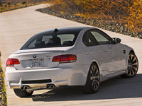 Click image for larger version

Name:	BMW-M3_Coupe_US-Version_2008_1600x1200_wallpaper_15.jpg
Views:	25
Size:	379.3 KB
ID:	1228479