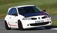 Click image for larger version

Name:	sacarfan-renault-megane-r26r-01.jpg
Views:	34
Size:	205.2 KB
ID:	2575330