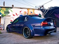 Click image for larger version

Name:	eurp_1008_04_o+2000_bmw_m5+rear_view.jpg
Views:	191
Size:	92.3 KB
ID:	1620138