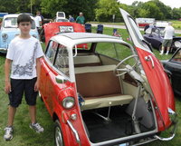 Click image for larger version

Name:	BMW_Isetta600_med.jpg
Views:	43
Size:	138.9 KB
ID:	2328828