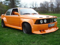 Click image for larger version

Name:	1982-323i-Widebody3.jpg
Views:	75
Size:	26.8 KB
ID:	2054401