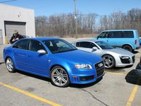 Click image for larger version

Name:	0704_z+audi_RS4_and_r8+together.jpg
Views:	88
Size:	39.4 KB
ID:	1249071