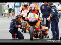 Click image for larger version

Name:	27+casey+stoner,+motogp_0_slideshow.jpg
Views:	29
Size:	126.8 KB
ID:	2005553