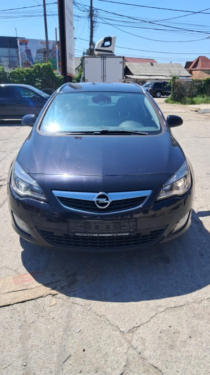 Tija capota Opel Astra J 1.4 turbo an 2011