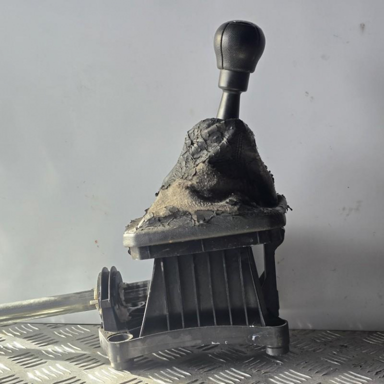 Timonerie 5+1 Opel Tigra 2004-> 1.0 i; 1.2 i; 1.4 i; 1.6 i