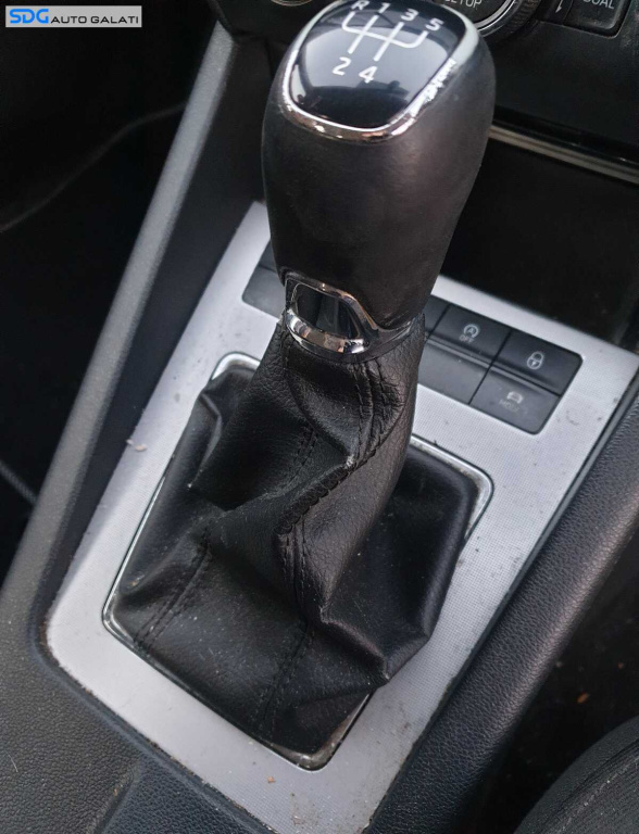 Timonerie Ansamblu Maneta Schimbator cu Sufe Cutie Viteze Manuala in 6 Trepte Skoda Octavia 3 1.6 TDI 2013 - 2020 [C4345]