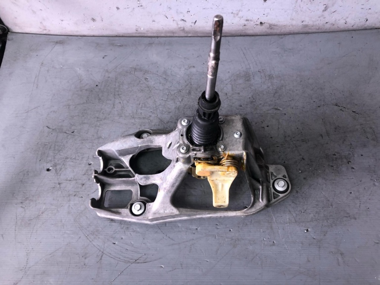 Timonerie cutie manuala 2.0 cdi mercedes a-class w169 a1693600409