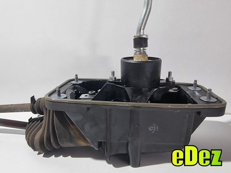Timonerie cutie manuala Audi A6 Allroad (2006-2011) [4FH, C6] 2.0 tdi CAHA 8E0711025