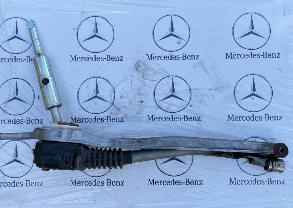 Timonerie cutie manuala mercedes W204. A2042678424