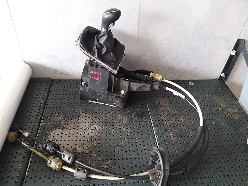 Timonerie schimbator viteze cutie manuala 6 trepte 1.7 cdti opel astra j 55563703 55563829