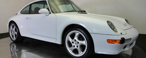 Timpul s-a oprit in loc pentru acest Porsche 993. Masina germana   are doar 4.806 km la bord