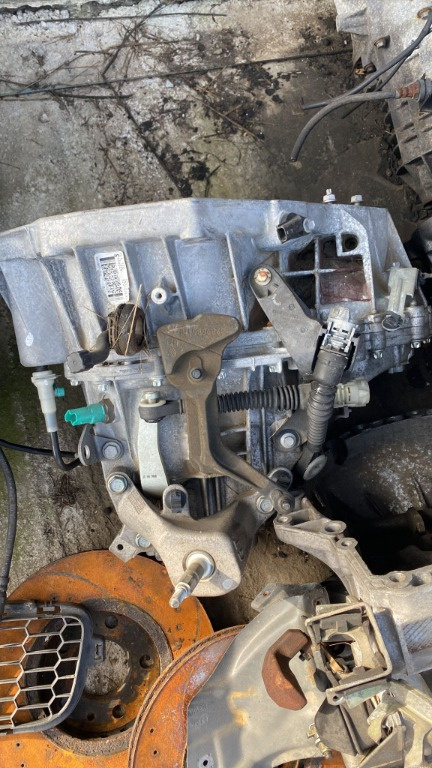 TL 4 126 Cutie de viteze manuala 6 trepte Nissan Qashqai 1.5 DCI