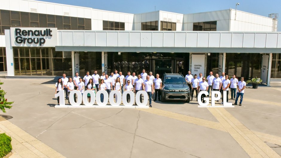 Toata lumea se inghesuie sa o cumpere. Dacia anunta ca a produs deja un milion de masini