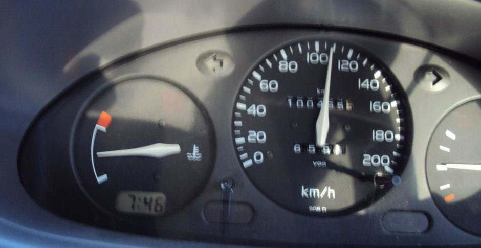 Toate masinile din Europa ar putea fi limitate la 110 km/h. Ce parere ai? Toate masinile din Europa ar putea fi limitate la 110 km/h. Ce parere ai?