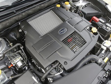 Top 10 motoare din 2010 by Ward`s Auto