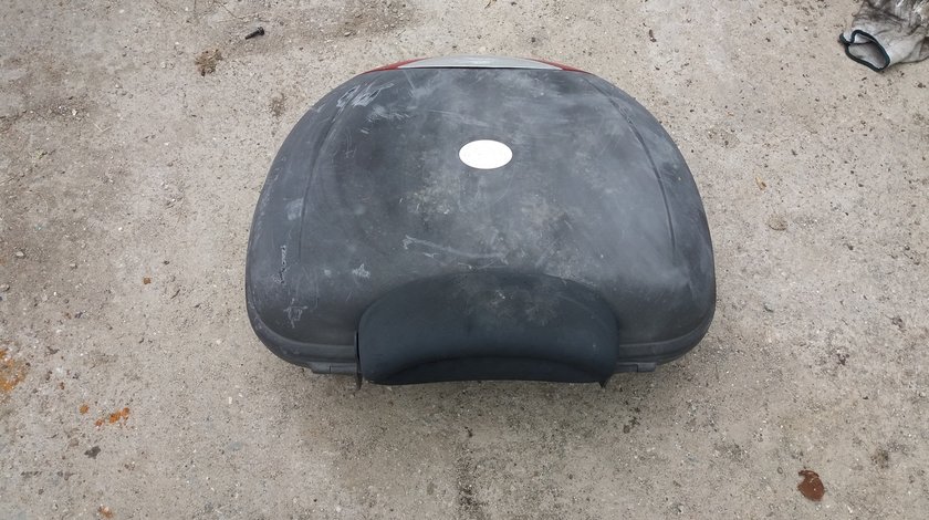 Topcase cu spatar Kapp 48 pentru Scutere,Maxiscutere