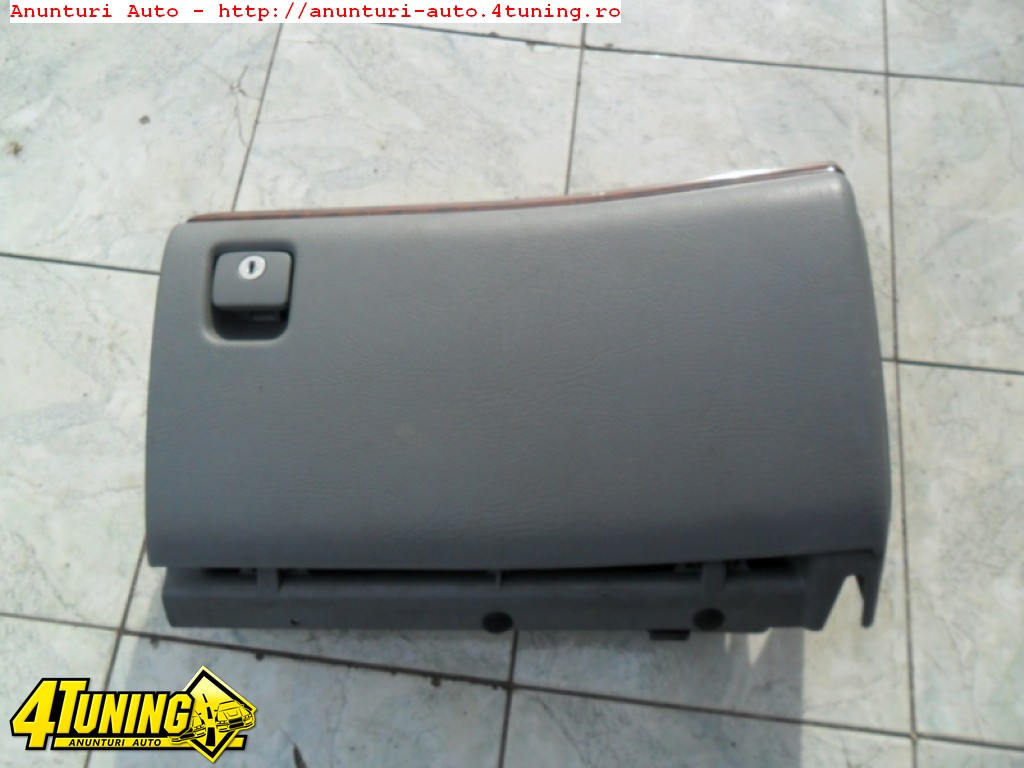Torpedo Peugeot 406