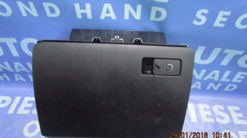 Torpedo VW Passat B6 ; 3C2857101