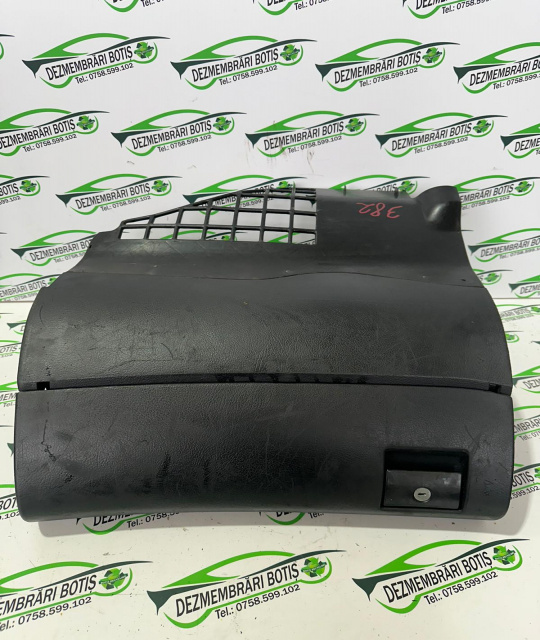 Torpedou Audi A4 B5 [1994 - 1999] Sedan 1.8 MT (125 hp)