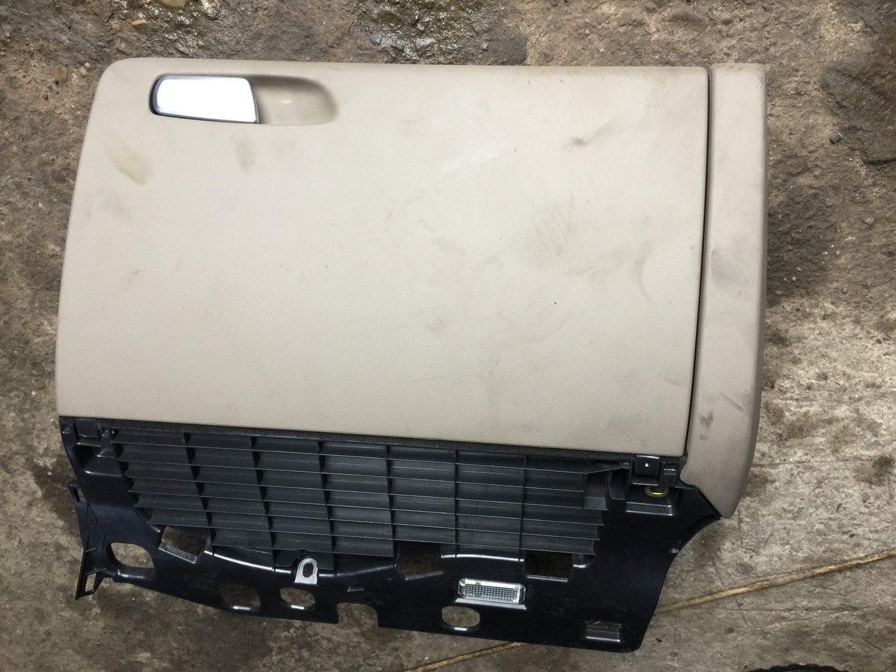 Torpedou AUDI A4 B8 BEJ 2008 2009 2010 2011