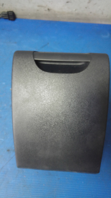 Torpedou mic compartiment depozitare citroen c5 III dupa 2008 9682440377