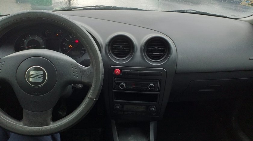 Torpedou Seat Cordoba 2004 6L berlina 1.4i 16v 75cp