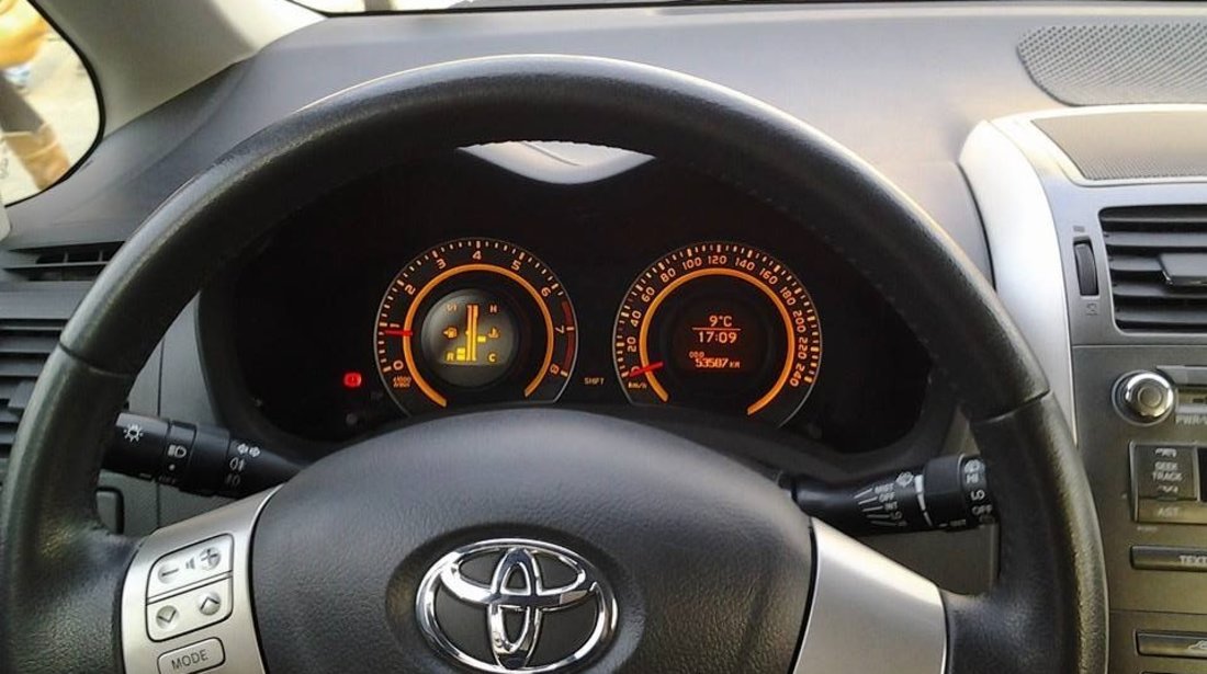 Toyota Auris 1.6 2008