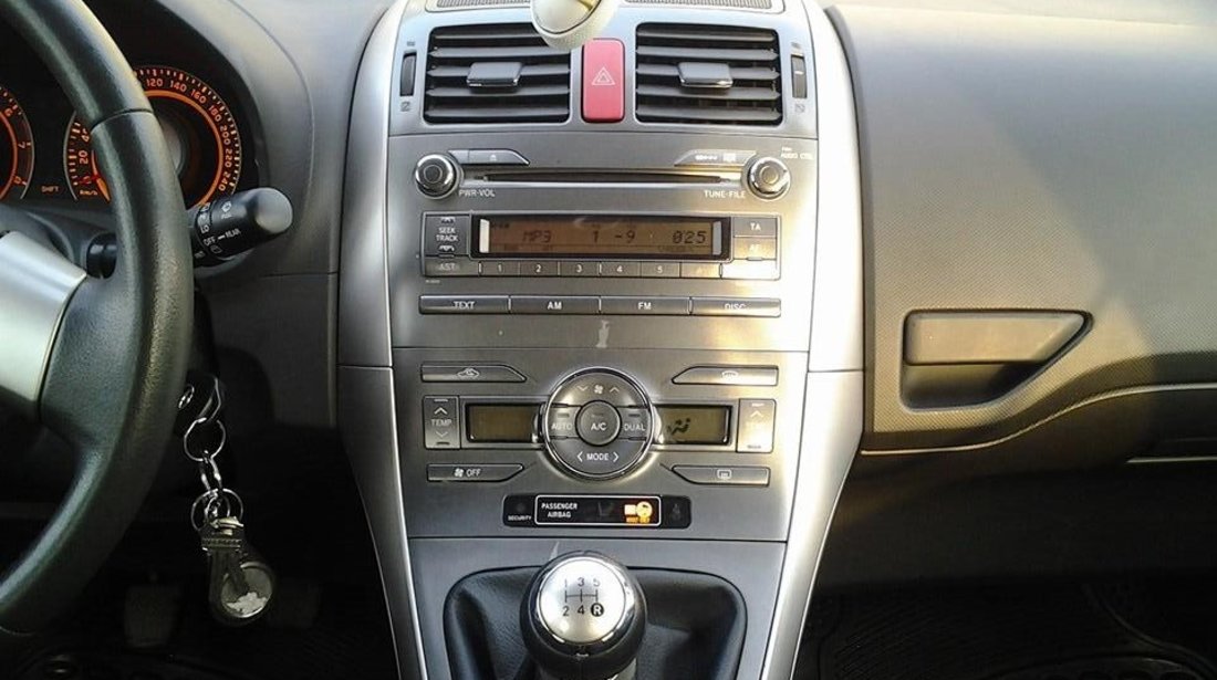 Toyota Auris 1.6 2008