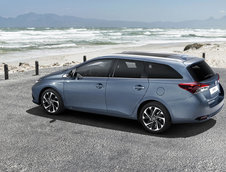 Toyota Auris 2015