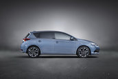 Toyota Auris 2015