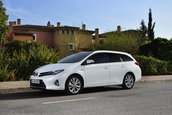 Toyota Auris HYBRID