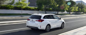 Test Drive Toyota Auris Touring Sports: hibridizare break