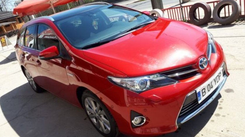 Toyota Auris Touring Sports 1.8 Hybrid 2014