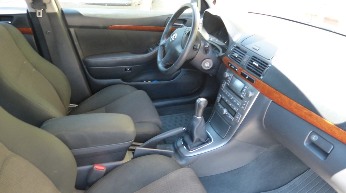 Toyota Avensis 2.0 VVTi 2006
