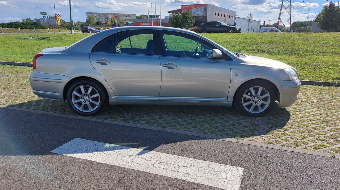 Toyota Avensis 2.2 d-4d 2005