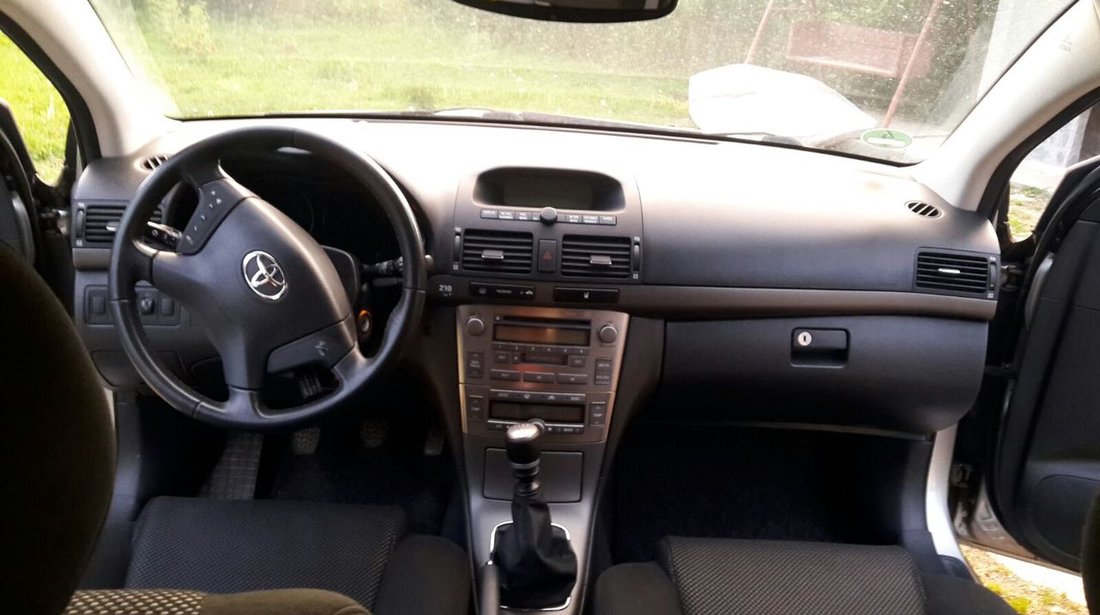 Toyota Avensis 2.2 tdi 2006