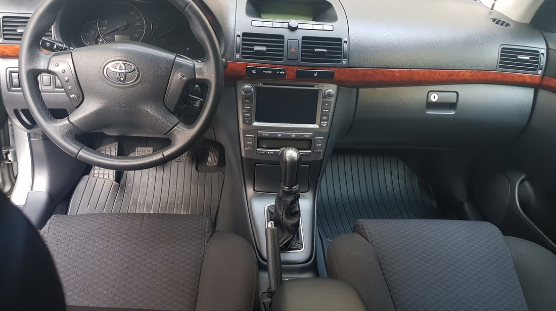 Toyota Avensis 3 2006