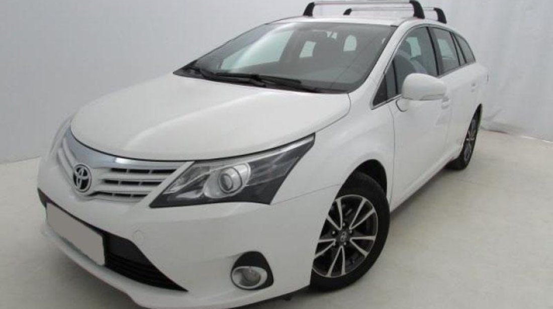 Toyota Avensis Combi Executive 2.0 D-4D 124 CP 2012