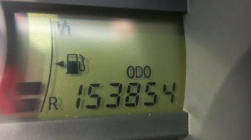 Toyota Aygo Terra 1.0 VVT-i DOHC 68 CP 2012