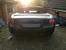 Toyota Celica transformata in Aston Martin DB9