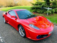 Toyota Celica transformata in Ferrari F430