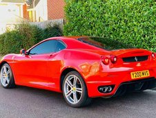 Toyota Celica transformata in Ferrari F430