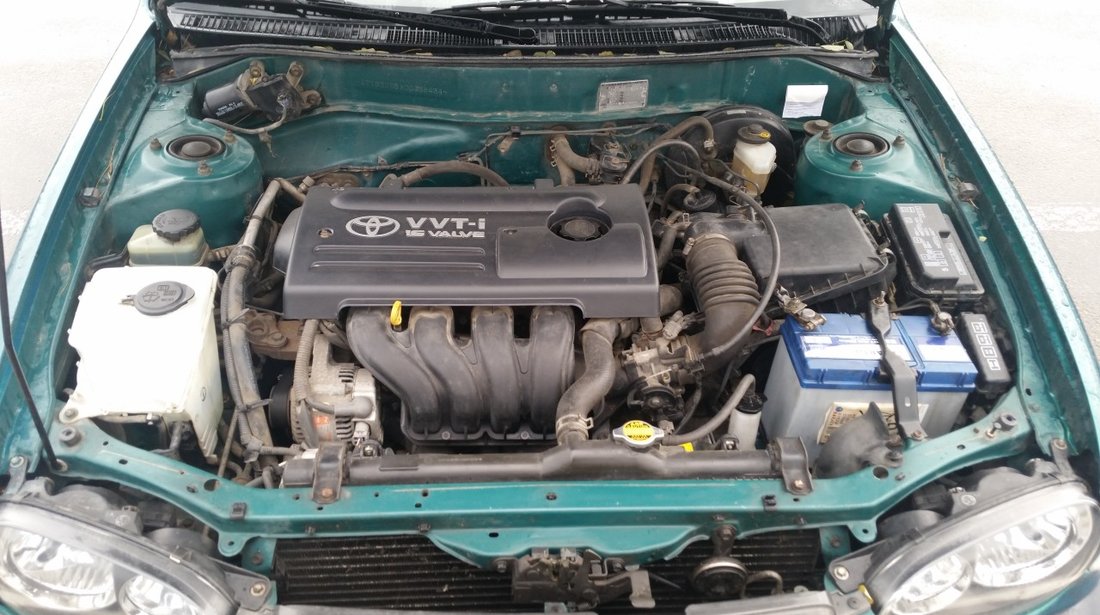 Toyota Corolla VVT-I 2000