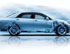 Toyota Crown Royal Saloon si Athlete