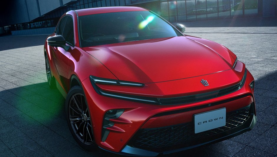Toyota Crown Sport PHEV