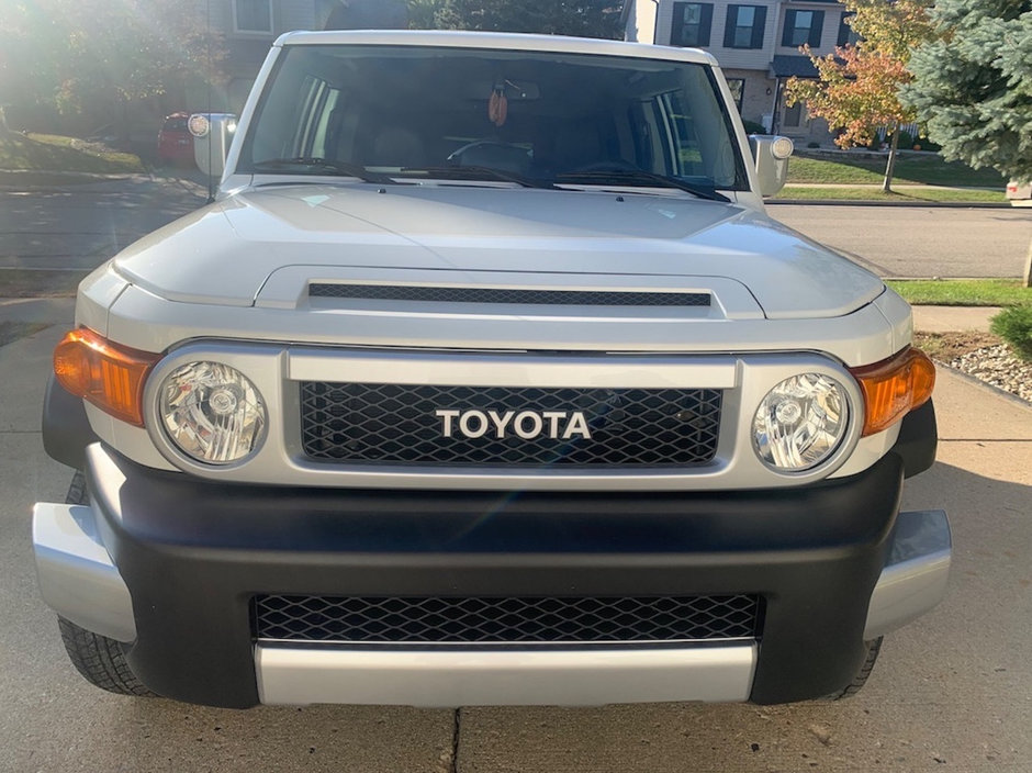 Toyota FJ Cruiser cu 101 kilometri la bord