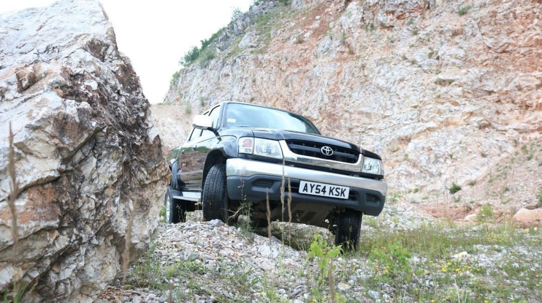 Toyota Hilux 2.4 2004